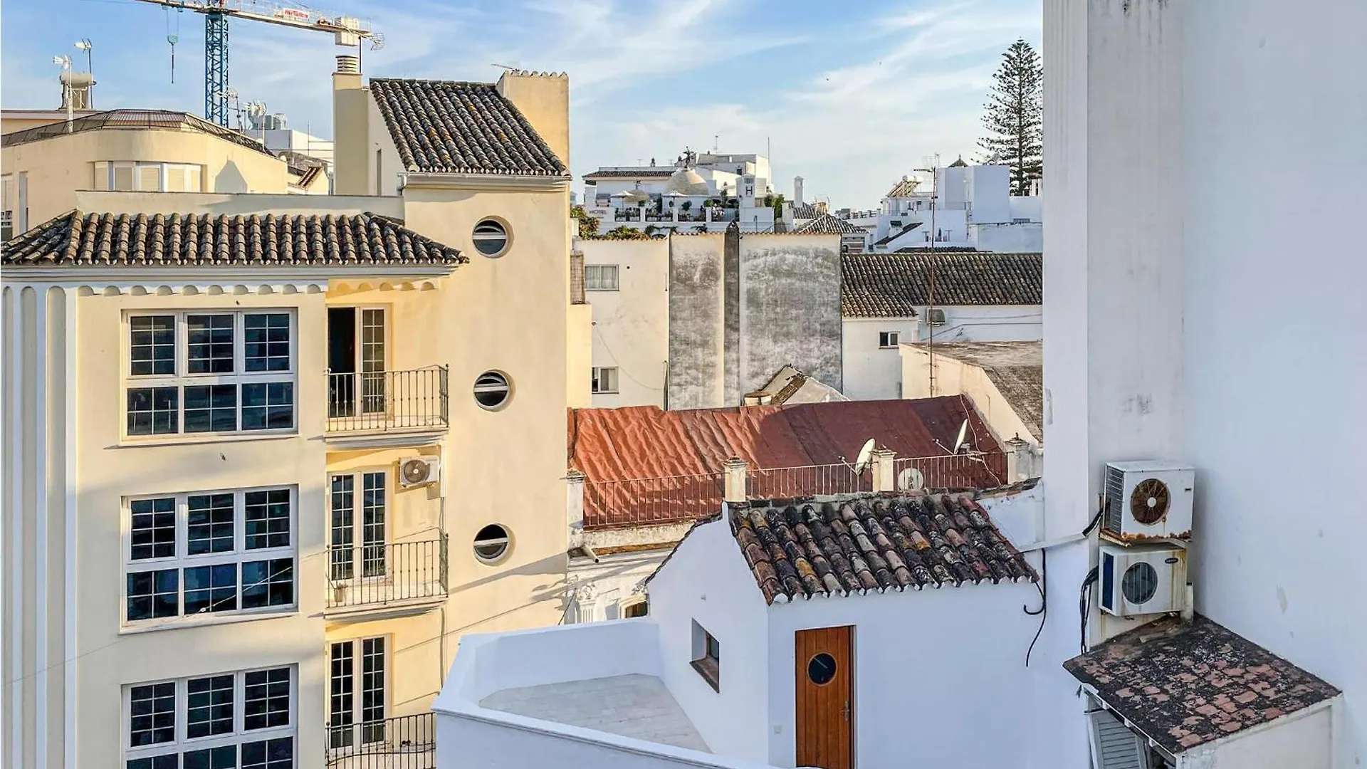 Nice Apartment In Estepona With Wifi